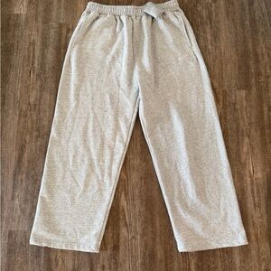 Youngla Gray Sweatpants